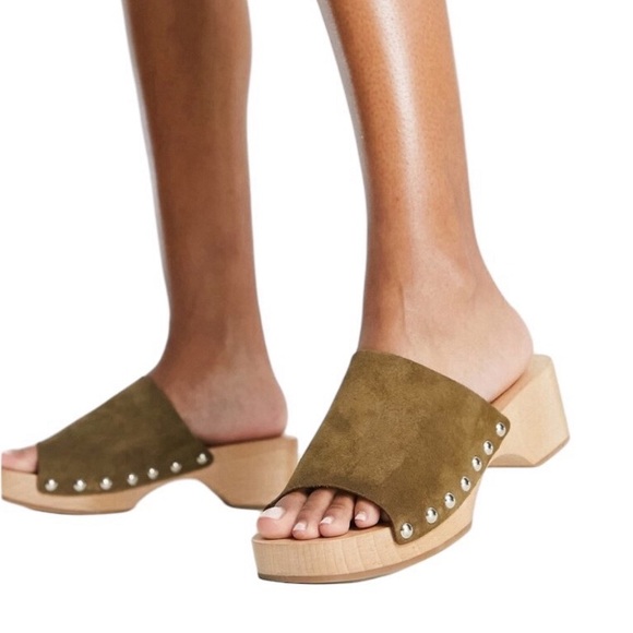 & Other Stories Shoes - & Other Stories Suede Open Toe Clogs in Olive Green Size 7 NWT